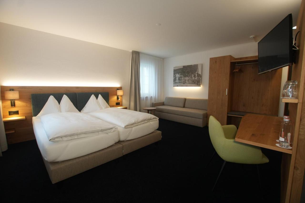 Hotel-Restaurant Löwen Dielsdorf Buitenkant foto