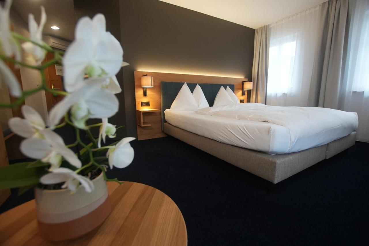 Hotel-Restaurant Löwen Dielsdorf Buitenkant foto